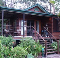 Lake Weyba Cottages Noosa - New Castle Holiday