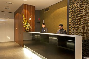 Causeway 353 Hotel - New Castle Holiday 9