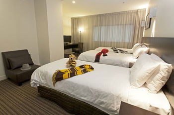 Causeway 353 Hotel - New Castle Holiday 29