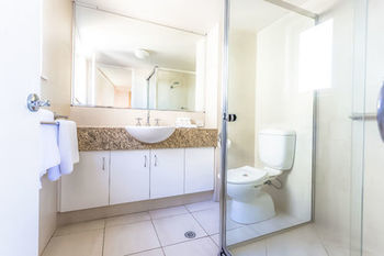 Peninsular Beachfront Resort - New Castle Holiday 8