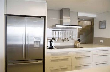 Peninsular Beachfront Resort - New Castle Holiday 41