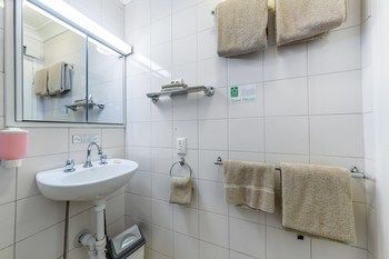 Best Western Melbourne's Princes Park Motor Inn - New Castle Holiday 18