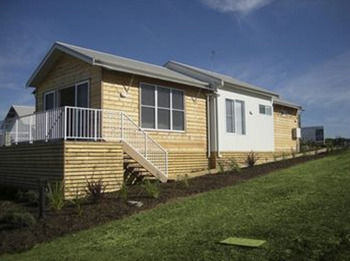 Caves Beachside Hotel - New Castle Holiday 26