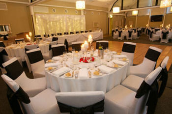 Caves Beachside Hotel - New Castle Holiday 41