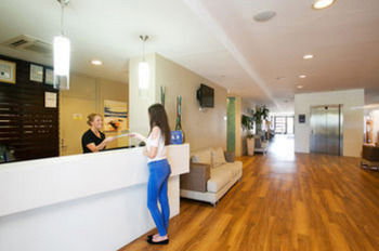 Caves Beachside Hotel - New Castle Holiday 48