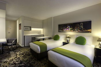 City Limits Hotel - New Castle Holiday 7