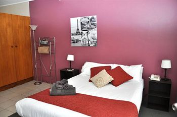 The Prince Mark Motor Inn - New Castle Holiday 5