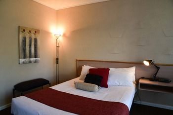 The Prince Mark Motor Inn - New Castle Holiday 22