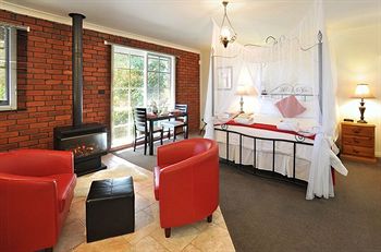 Holly Lodge - New Castle Holiday 7