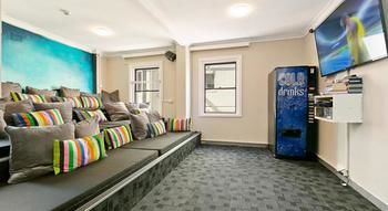 Funk House Backpackers - New Castle Holiday 13