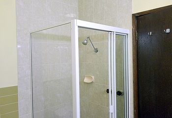 Glen Inn - New Castle Holiday 14