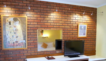 Glen Inn - New Castle Holiday 19