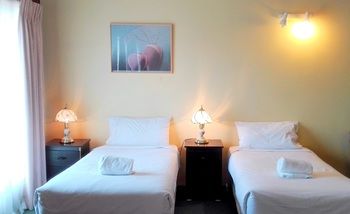 Glen Inn - New Castle Holiday 21