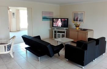 Glen Inn - New Castle Holiday 40