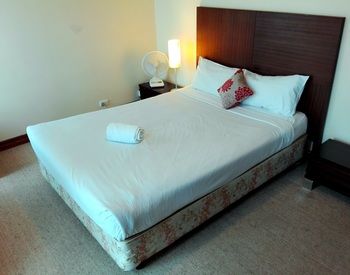 Glen Inn - New Castle Holiday 43