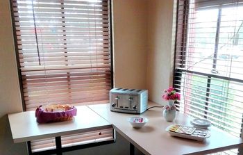 Glen Inn - New Castle Holiday 50