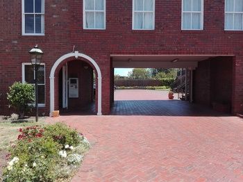 Glen Inn - New Castle Holiday 53