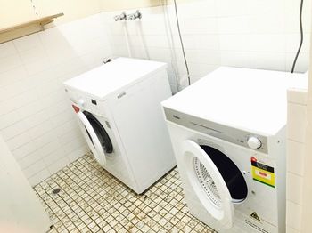 Glen Inn - New Castle Holiday 59