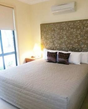 Potters Hotel Brewery Resort - New Castle Holiday 25
