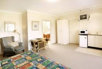 Potters Hotel Brewery Resort - New Castle Holiday 29