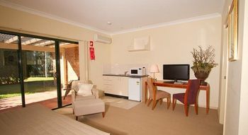 Potters Hotel Brewery Resort - New Castle Holiday 45