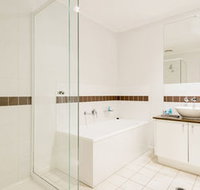Apartments  Glen Waverley - New Castle Holiday