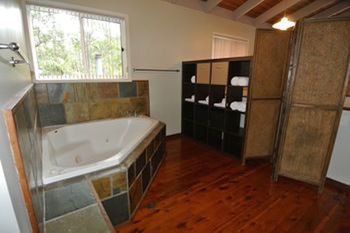Kondalilla Eco Resort - New Castle Holiday 15