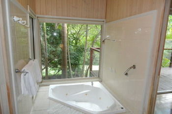 Kondalilla Eco Resort - New Castle Holiday 18