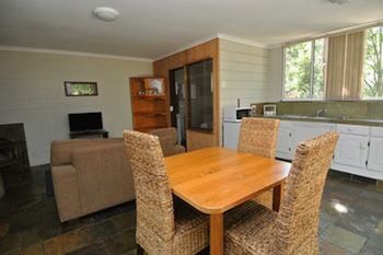 Kondalilla Eco Resort - New Castle Holiday 88