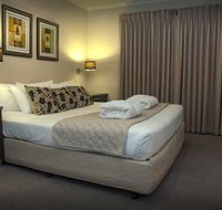 Eltham Gateway Hotel - New Castle Holiday