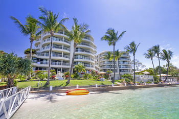Noosa Pacific Resort - New Castle Holiday 0
