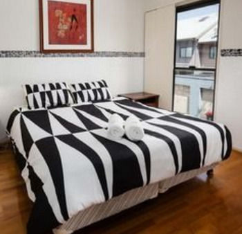 Harbourside Terraces - New Castle Holiday 14