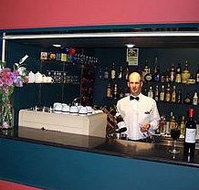 La Maison Boutique - New Castle Holiday