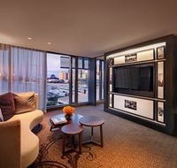 The Darling at the Star - New Castle Holiday