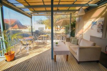 Cambridge Lodge - Hostel/Backpacker - New Castle Holiday 15