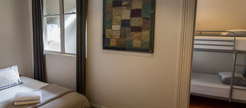 Cambridge Lodge - Hostel/Backpacker - New Castle Holiday 30