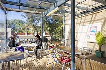 Cambridge Lodge - Hostel/Backpacker - New Castle Holiday 0