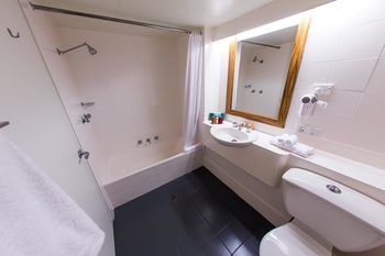 Abey Hotel - New Castle Holiday 4