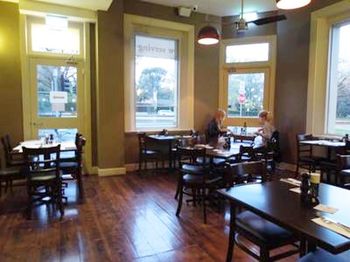 Naughtons Parkville Hotel - New Castle Holiday 8
