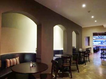 Naughtons Parkville Hotel - New Castle Holiday 21