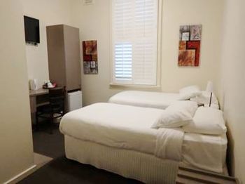Naughtons Parkville Hotel - New Castle Holiday 29