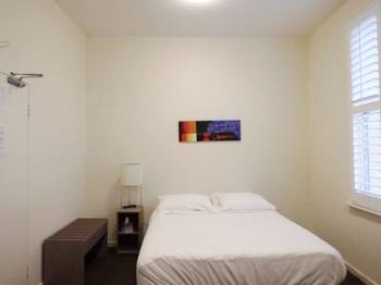 Naughtons Parkville Hotel - New Castle Holiday 33