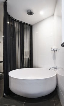 Ovolo 1888 Darling Harbour - New Castle Holiday 11