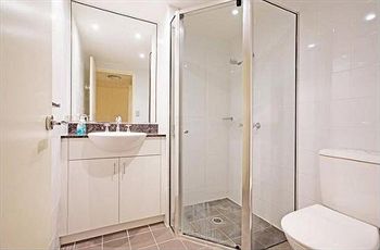 Wyndel Apartments - Nexus - New Castle Holiday 2