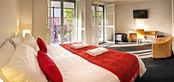 Crown On Darby - New Castle Holiday 10