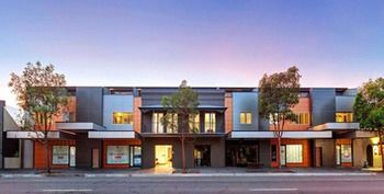 Crown On Darby - New Castle Holiday 11