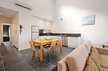 Crown On Darby - New Castle Holiday 13