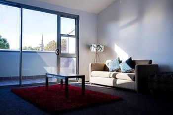 Crown On Darby - New Castle Holiday 17