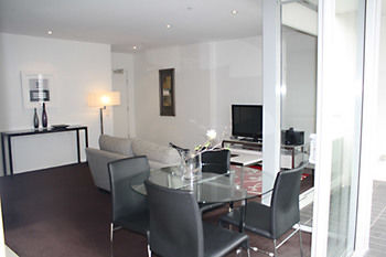 Wyndel Apartments - Abode - New Castle Holiday 11