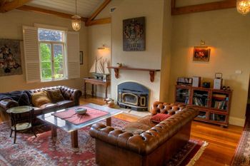 Tizzana Winery Bed & Breakfast - New Castle Holiday 7